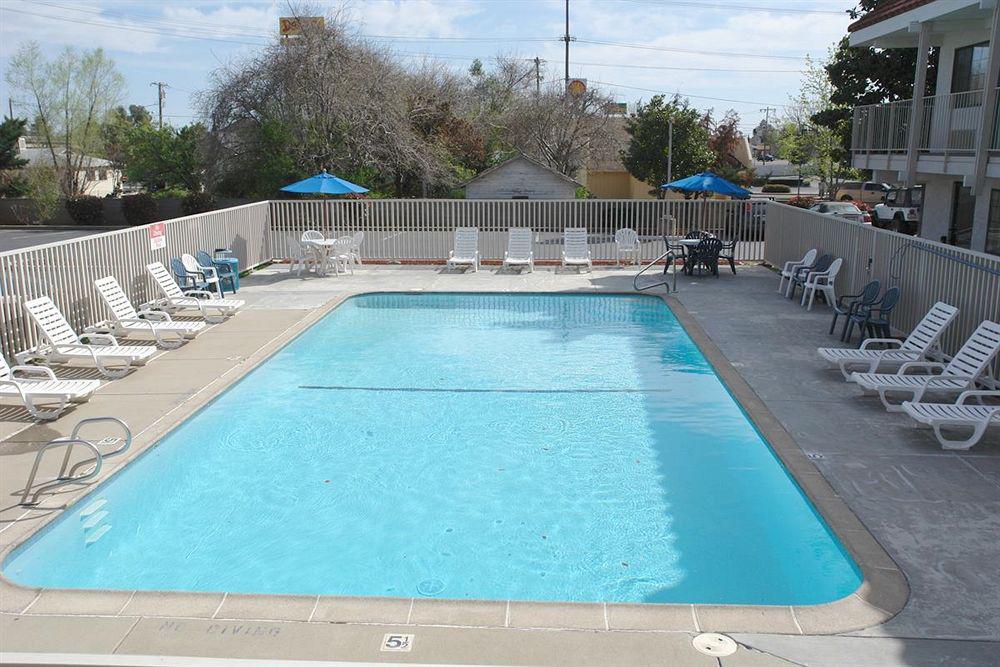 Motel 6-Redding, Ca - South Exterior foto